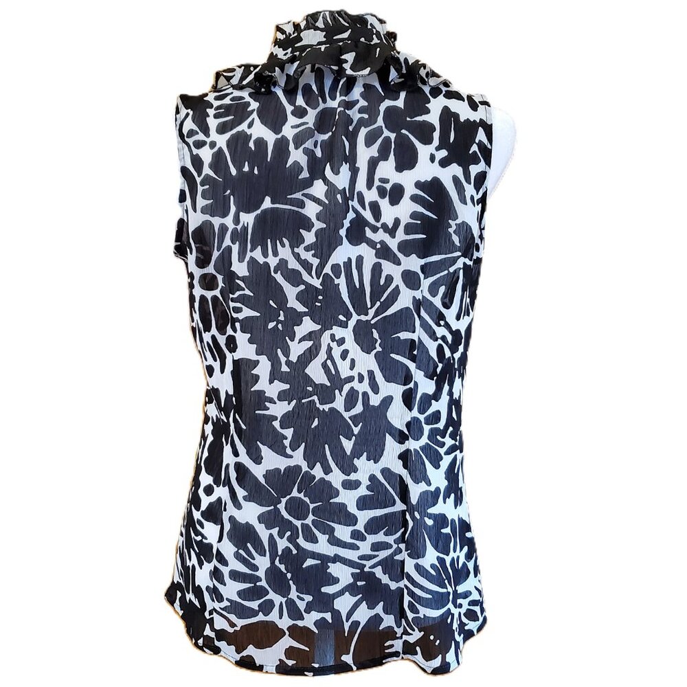 Black & White Floral Ruffle Button Down Blouse Womens Sz S Relativity Top Fairy - Picture 3 of 8